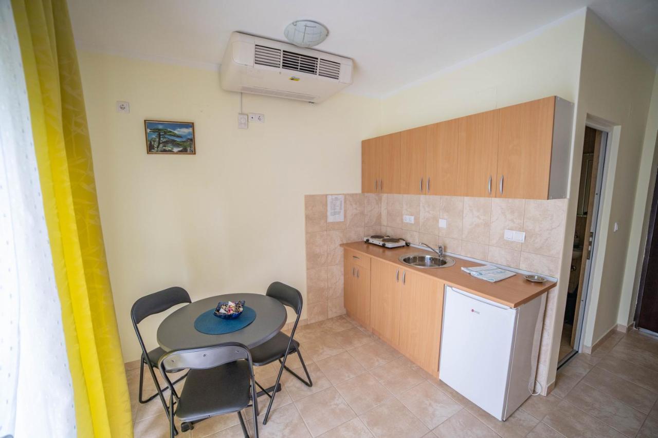 Prenociste Leona Aparthotel Veliko Gradište Εξωτερικό φωτογραφία