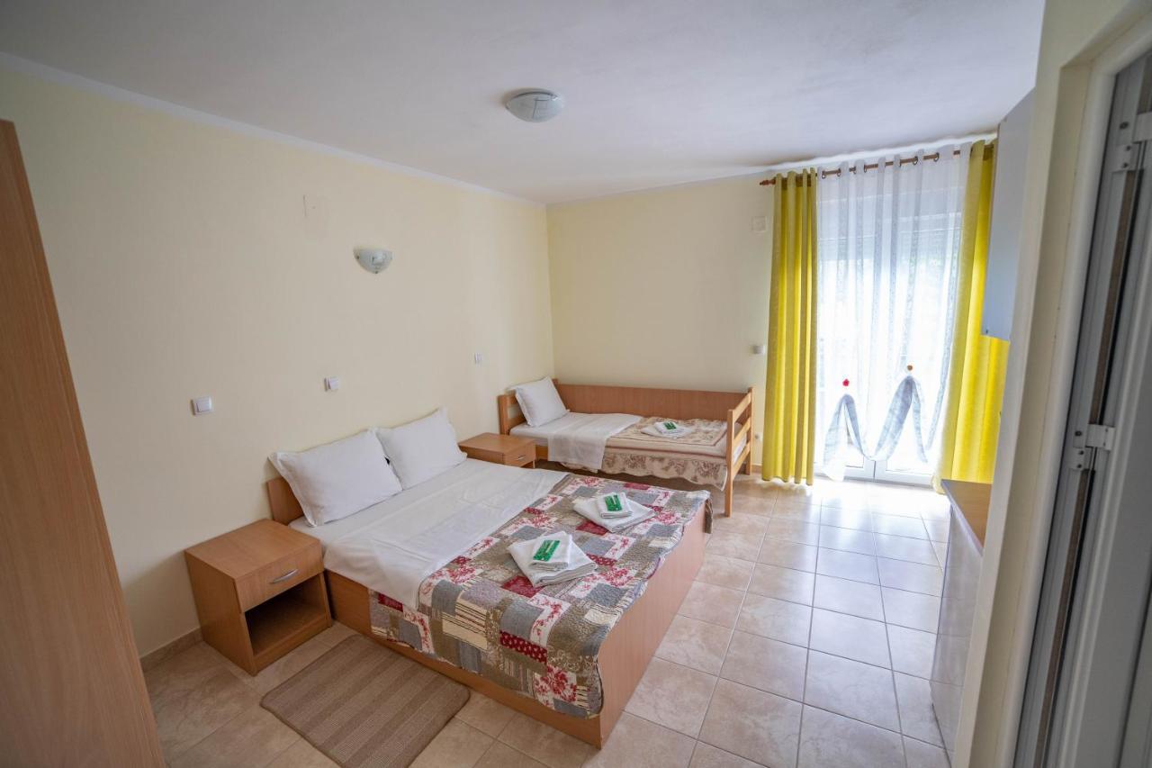 Prenociste Leona Aparthotel Veliko Gradište Εξωτερικό φωτογραφία