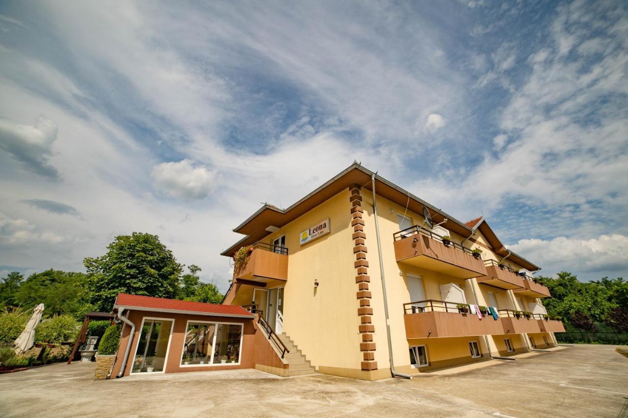 Prenociste Leona Aparthotel Veliko Gradište Εξωτερικό φωτογραφία